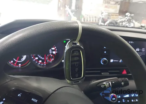 2021 Hyundai Elantra Sel z USA, uszkodzony, nr VIN 5NPLM4AG6MH028933